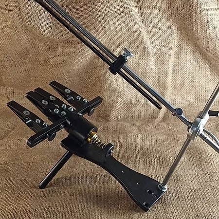 MadEdge Model 2 - Professional sharpener